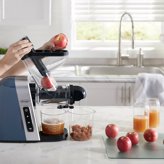 Omega Slow Masticating Juicer, BPA Free with Wide Mouth,MM400 & Reviews